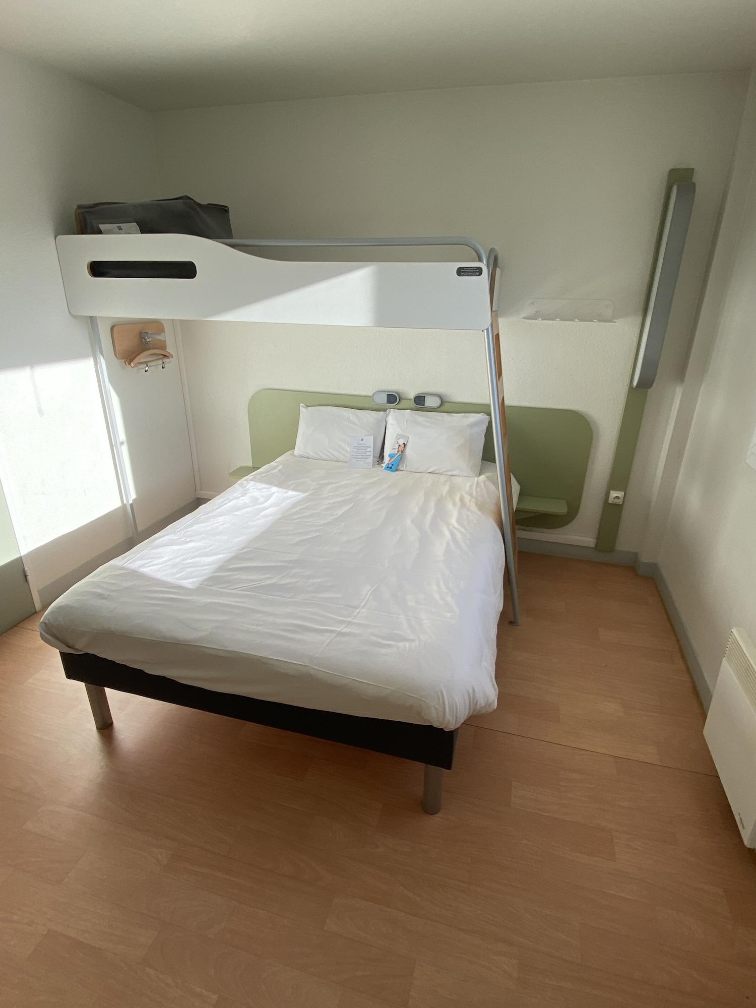 Ibis Budget Caen Centre Gare Hotel Екстериор снимка