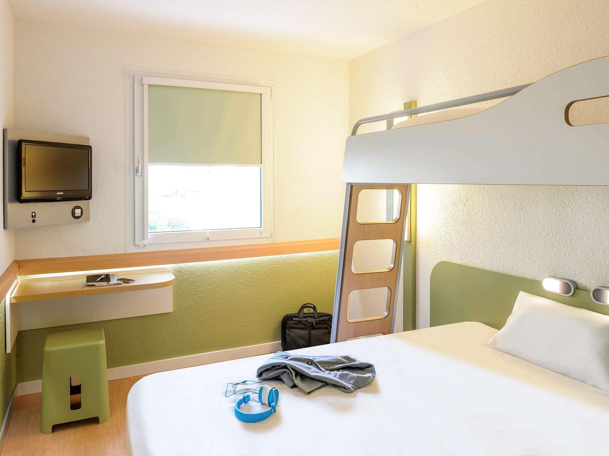 Ibis Budget Caen Centre Gare Hotel Екстериор снимка