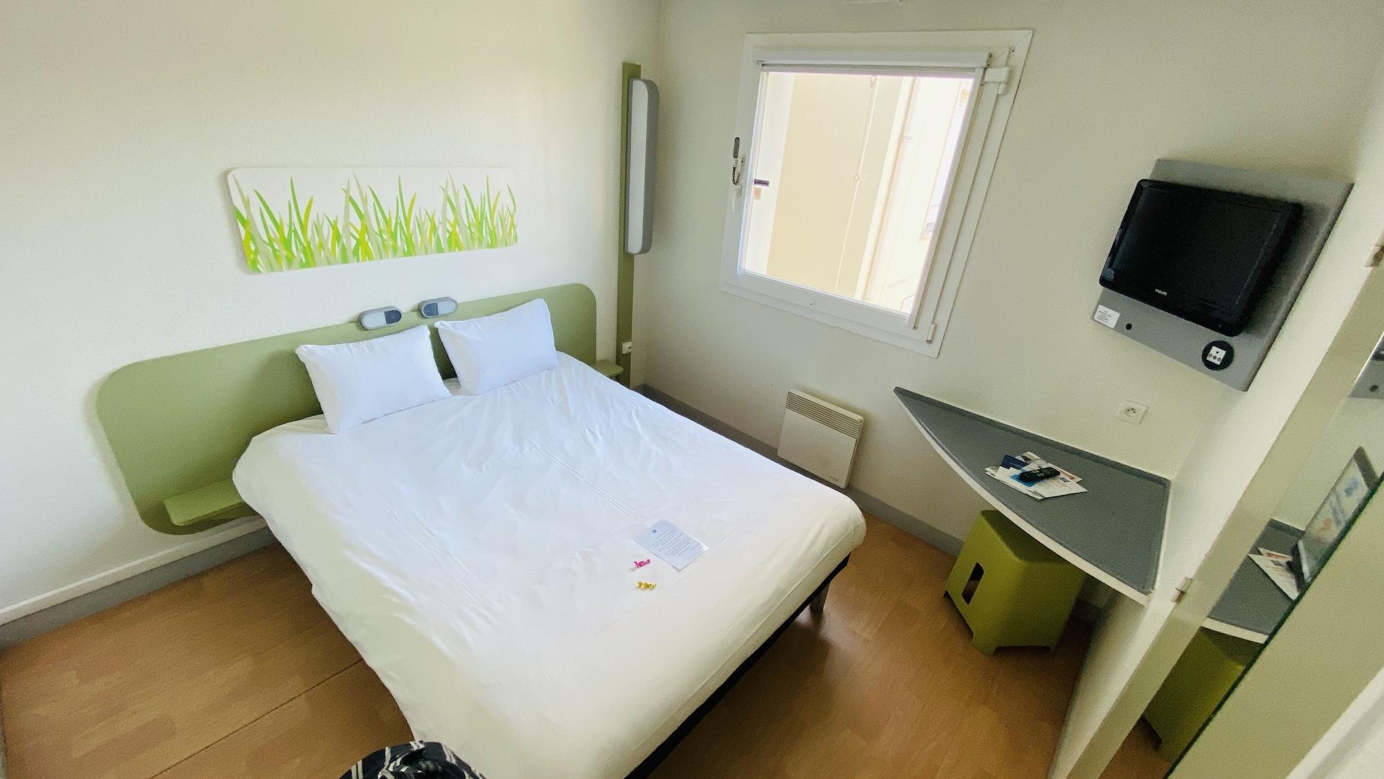 Ibis Budget Caen Centre Gare Hotel Екстериор снимка